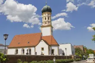 Kirche St. Peter in Großhadern