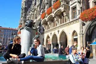 Der Fischbrunnen am Münchner Marienplatz