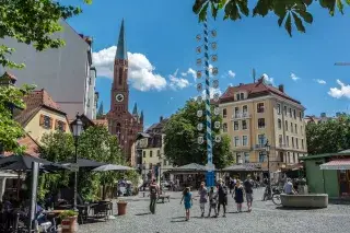 Der Wiener Platz in Haidhausen bei Sonnenschein