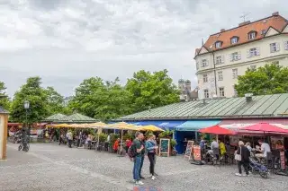 Standl auf dem Münchner Viktualienmarkt