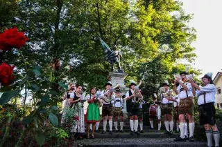 Blasmusik zum Auftakt des Aubinger Herbstfestes