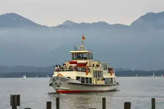 Schiff auf dem Chiemsee