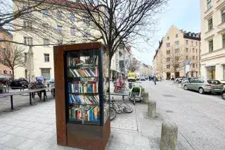 Bücherschrank im Dreimühlenviertel.