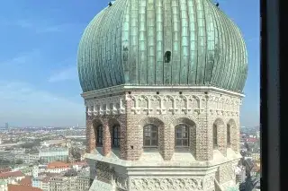 Ausblick vom Südturm der Frauenkirche auf den Nordturm