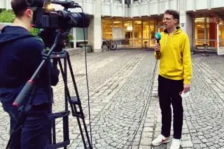 Stefan Gebauer, Lehrer am Städtischen Abendgymnasium, beim Interview