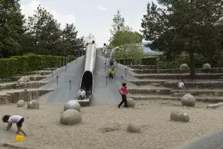 Kinderspielplatz im Petuelpark