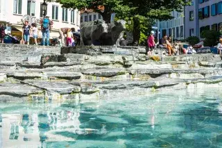 Im Sommer könnt Ihr Euch am Rindermarktbrunnen erfrischen