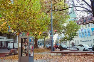 Offener Bücherschrank am Stiglmairplatz