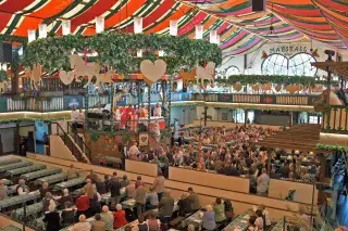 Wiesngottesdienst im Marstall