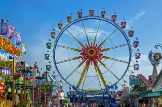 Riesenrad auf dem Frühlingsfest 2024