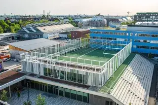 Dachsportplatz des Thomas-Mann-Gymnasiums